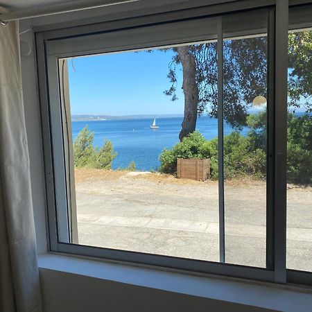 T3 Les Pieds Dans L'Eau Apartment Istres Exterior photo
